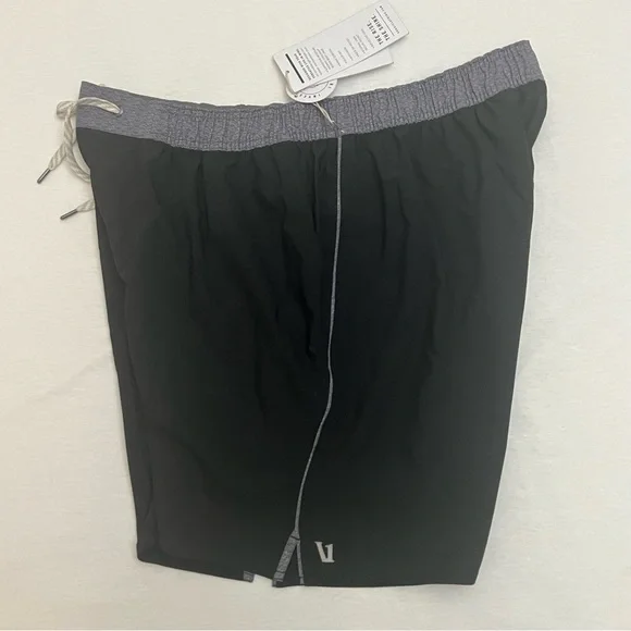 Vuori Mens Trail Shorts 6.5 Inch Inseam Lined Size XXL Black NWT $68 MSRP - Picture 4 of 6